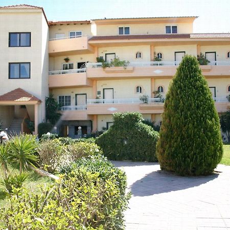 Lyristis Dinos Studios & Apartments Фалираки Екстериор снимка