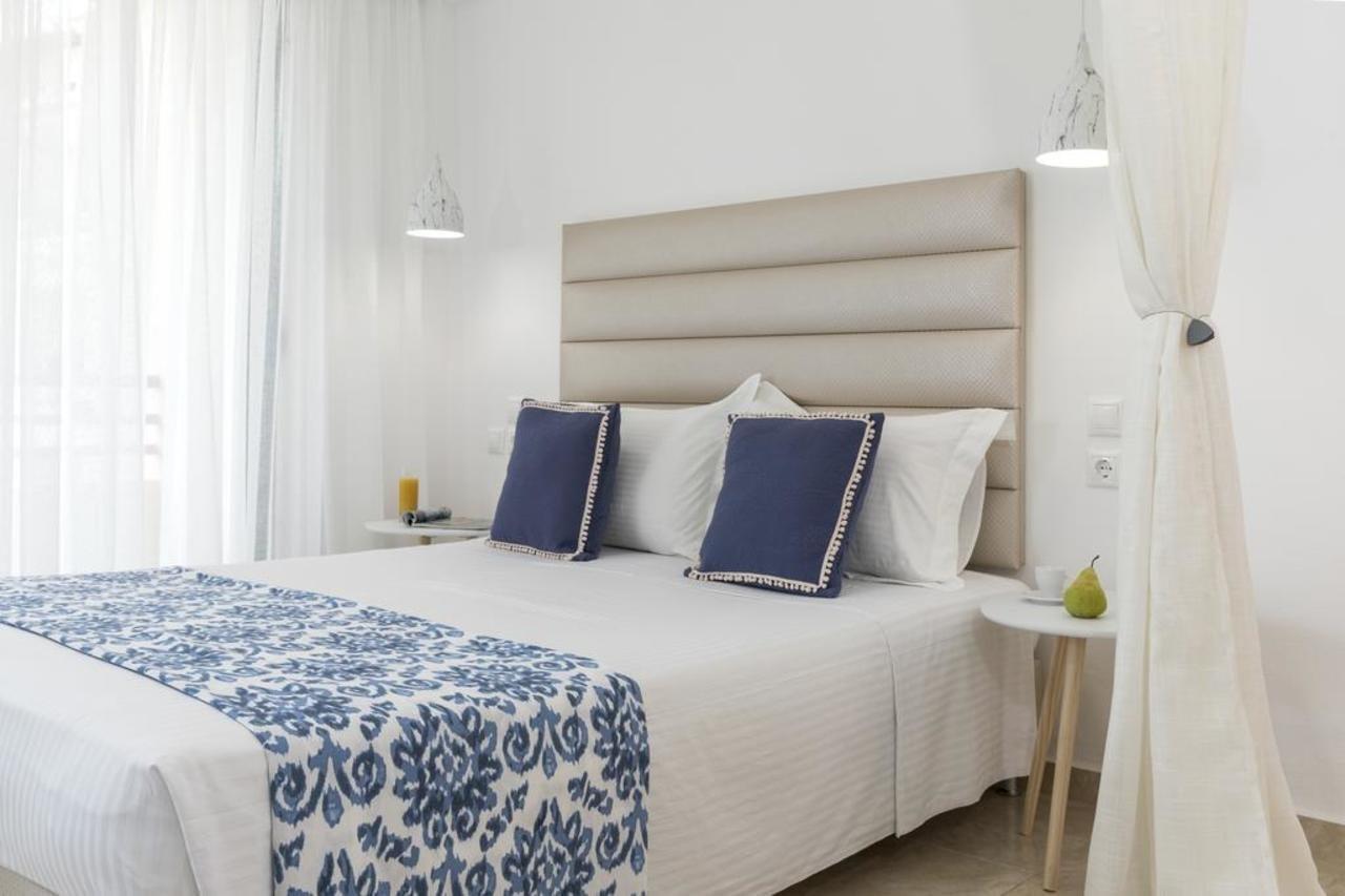 Lyristis Dinos Studios & Apartments Фалираки Екстериор снимка